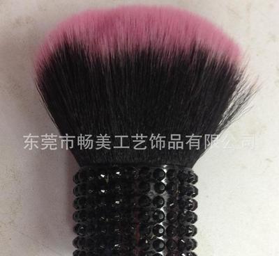 璀璨工藝，點(diǎn)亮生活 東莞工廠一站式貼鉆服務(wù)，打造個性化時尚單品